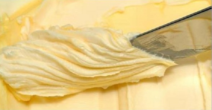 Manteiga caseira com 2 ingredientes