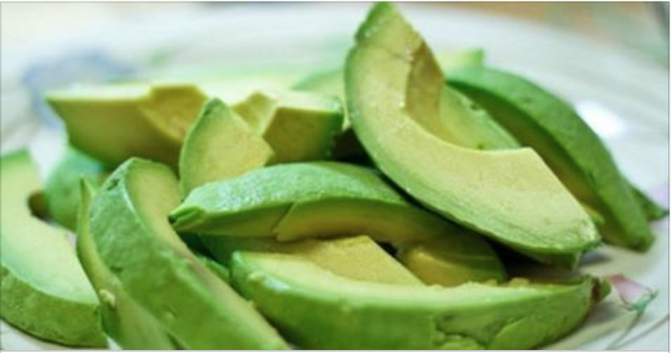 15 razões por que você deve comer 1 abacate todos os dias