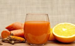 Suco detox de laranja, cenoura e gengibre