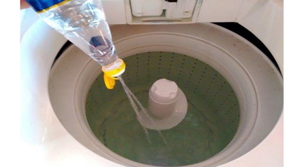 Use vinagre para limpar sua máquina de lavar e economize na limpeza da sua máquina!
