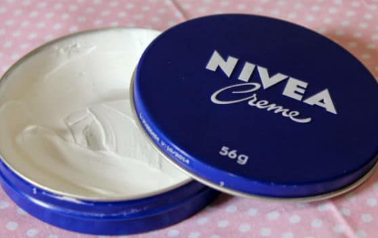 Benefícios do creme Nivea: saiba como usar
