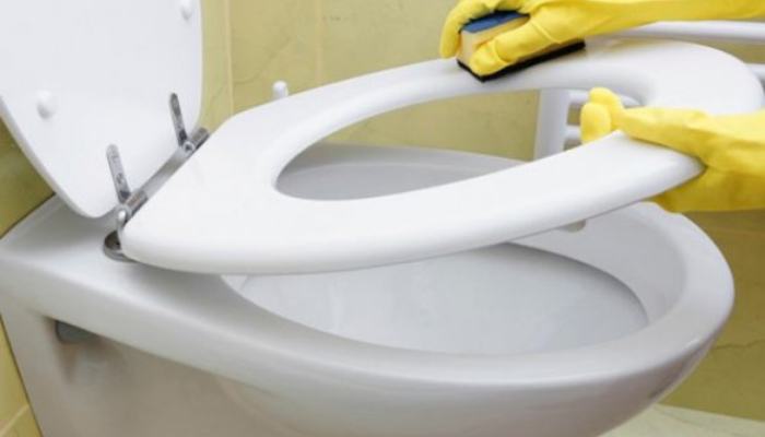 3 dicas para remover Mancha Amarelada Da Tampa Do Vaso Sanitário