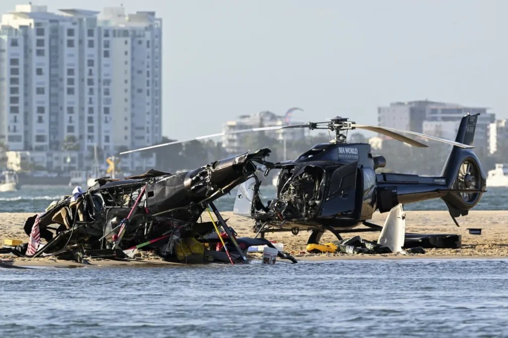 Dois helicópteros de combate a incêndios se chocam, e três morrem nos EUA