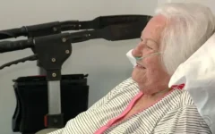 Morre mulher de 99 anos que ficou 9 horas agarrada em parreira à espera de resgate após enchente no RS