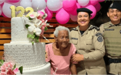 PM realiza sonho de idosa de comemorar os 122 anos