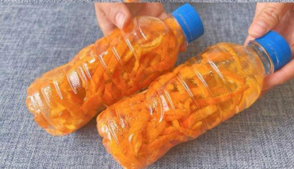 Não jogue fora a casca da laranja, coloque em um frasco e adicione vinagre: vai ser muito útil na sua casa